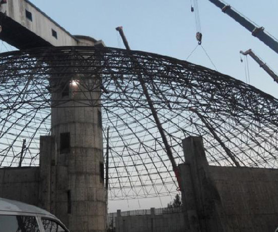 都匀网架分条或分块安装法